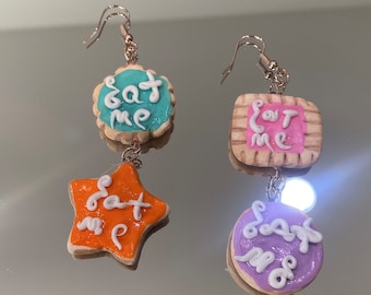 ネックレス 不思議の国のアリス ディズニー風 手作り カスタムメイド ティータイム クッキー フェイクフード ワンダーランド イヤリング ジュエリー ギフト カスタマイズ