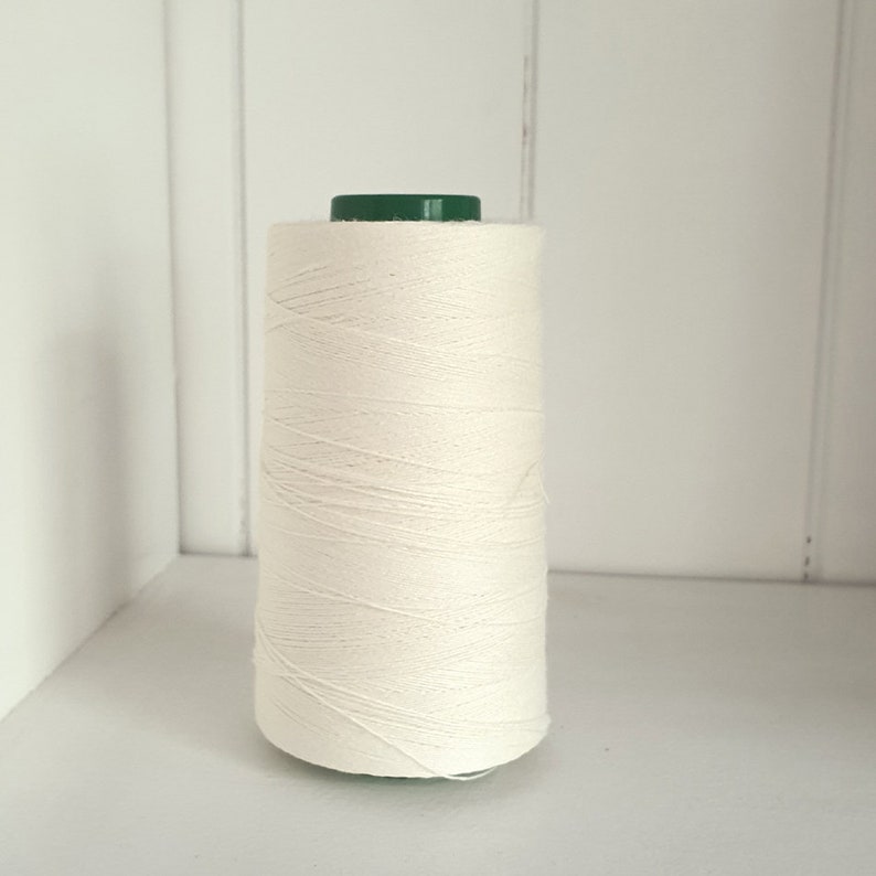 Ecru Linen Thread Spool 1000 m hand & machine sewing