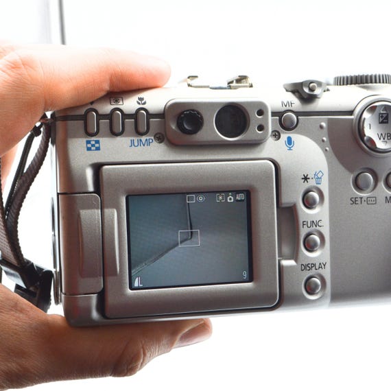 Y2K Vintage Canon Powershot G3 4.0MP Compact Digital Camera - Full