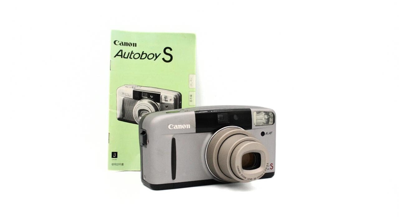 Vintage Canon Autoboy S Compact 35mm Point and Shoot Film Vintage Canon Autoboy S Compact 35mm Point and Shoot Film