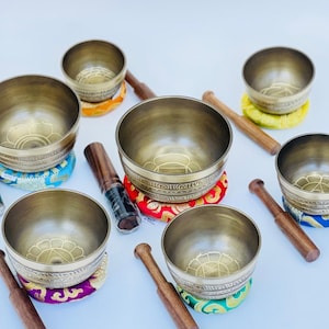 Naturel authentic singing bowl chakra set of 7 - Tibetan singing bowl for meditation and sound bath