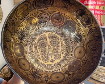 仏像彫刻の金属製瞑想ボウル 仏像彫刻の金属製瞑想ボウル Amazon | チベットシンギングボウル
