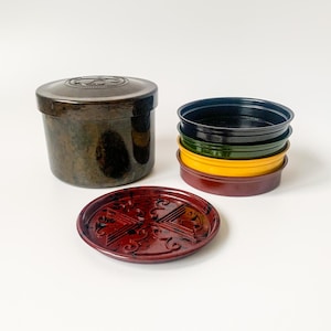 Caja de baratijas de baquelita jaspeada para mesa de juego, década de 1940-1950