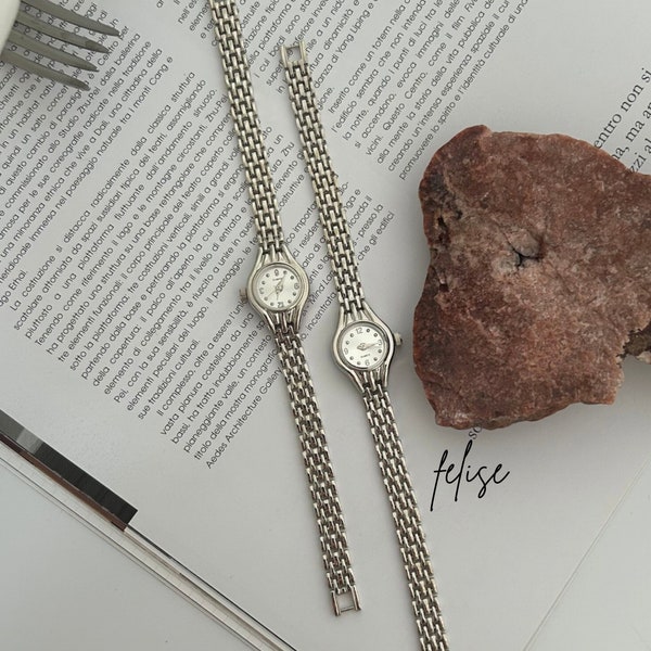 Silber Damen Armbanduhr, Vintage Uhr für Damen, Minimalistische Uhr, Kleine Silber Uhr, Retro Uhr, Geschenk für Sie