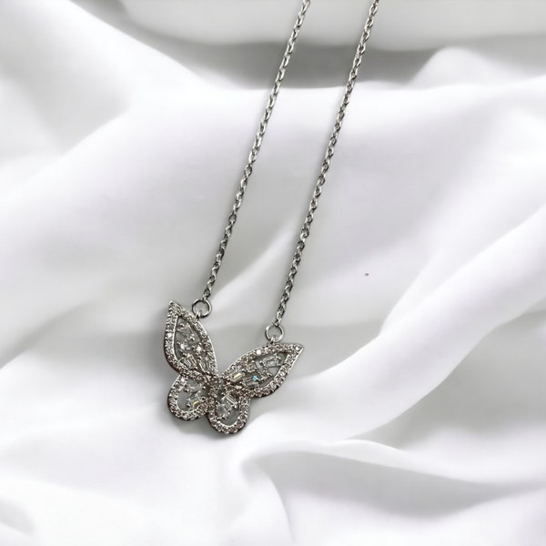 Stainless Steel Butterfly Pendant Necklace: Chic and Durable Statement Jewelry