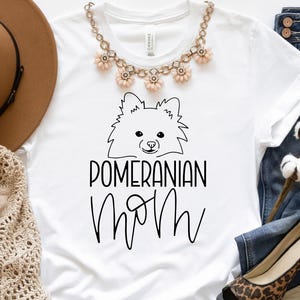 Dog Mom Shirt, Pomeranian Mom Shirt, Dog Mama T-shirt, Cute Animal Tee, Pomeranian Dog Owner, Mother&#39;s Day Gift, Dog Lover Shirt, Pet Lover