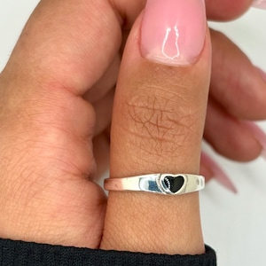 Dainty Heart Onyx Stone Ring Sterling Silver, 925 silver rings for women,stone ring, non tarnish ring,thumb ring for women,silver heart ring