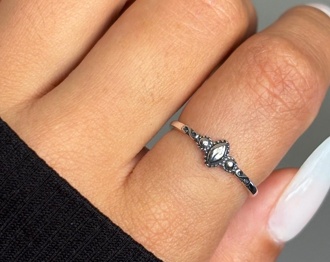 Sterling Silver Dainty Bali Ring, tiny silver ring, trendy silver ring, thumb ring, bali inspired ring, womens simple ring, 925 stamped