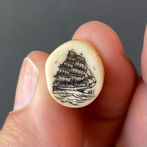 scrimshaw tie tack