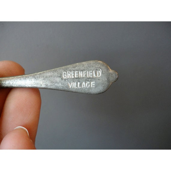 1950年代のグリーンフィールドビレッジのお土産スプーン - Etsy 日本