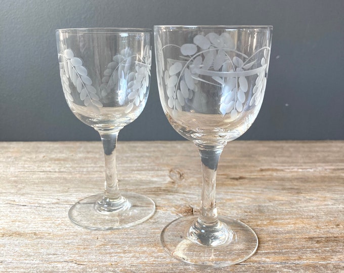 1950s Etched Cordial Glasses Set of 2 Floral Cordial Glasses Footed