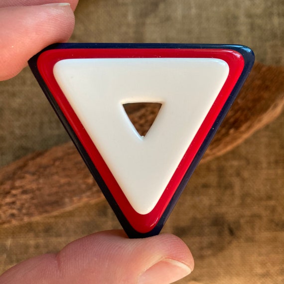 Vintage Memphis Style Lucite Triangle Brooch - image 2