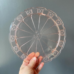 Jolie assiette à gâteau rose vintage