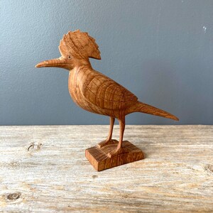 Rzeźbiony Roadrunner z połowy wieku - Teak Roadrunner