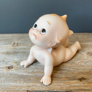 Wyprodukowano w Japonii Kewpie ze Skrzydełkami - Lefton Kewpie