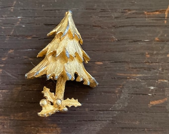 Small Vintage Christmas Tree Pin - Mid Century