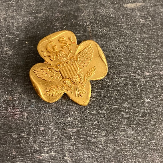 Girl Scout Trefoil Pin Gem