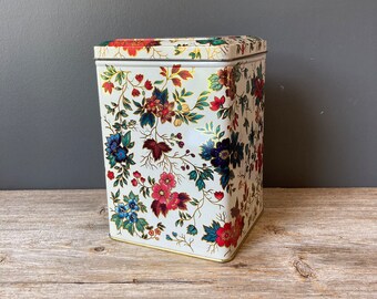 Vintage Daher Tin - White with Flowers