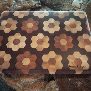 Tabla de cortar de madera maciza de pie
