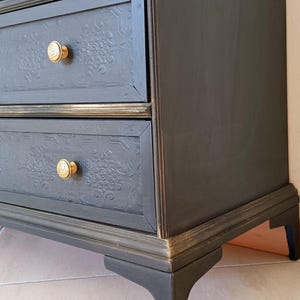 Mesa plegable con cajones