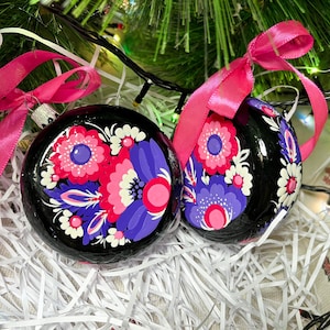 Handmade Christmas Tree Balls in 3.2 in, Set of 2 hand-painted Personalized Christmas Hanging Ornaments, Red&Purple Flower Christmas Baubles