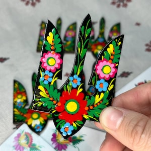 Ukraine emblem fridge magnet, Hand-painted magnets, Ukrainian trident magnets, Carved wooden magnets, Petrykivka painting