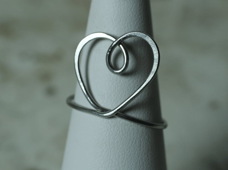 Handmade adjustable HEART finger ring R131 F select your color and quantity GT