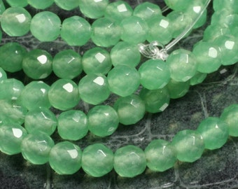 Green aventurine faceted round 4mm, 7 inch strand, select your quantity (item ID GZGAFR4D)