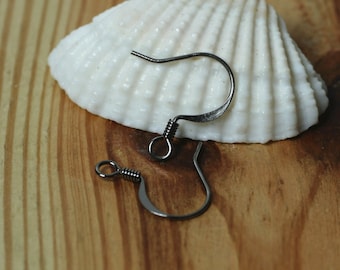 Gunmetal Plated Brass Ear Wires: 17mm Flat Fishhook, 22 Gauge
