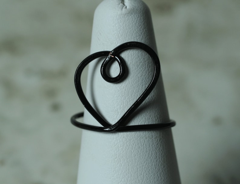 Handmade adjustable HEART finger ring R131 F select your color and quantity GT