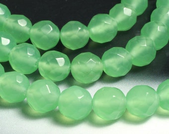 Green candy jade faceted round 8mm, select your quantity (item ID GZGCFR8m)