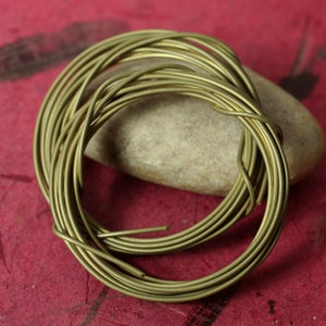 Hand antiqued solid brass or copper wire, antique brass or antique copper, select your color and quantity (Wire))(AB)
