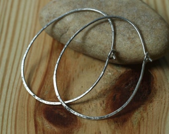 Handmade hammered oval (egg shape) hoop 42x32mm, select your color and quantity (EGG18GS)(ST)
