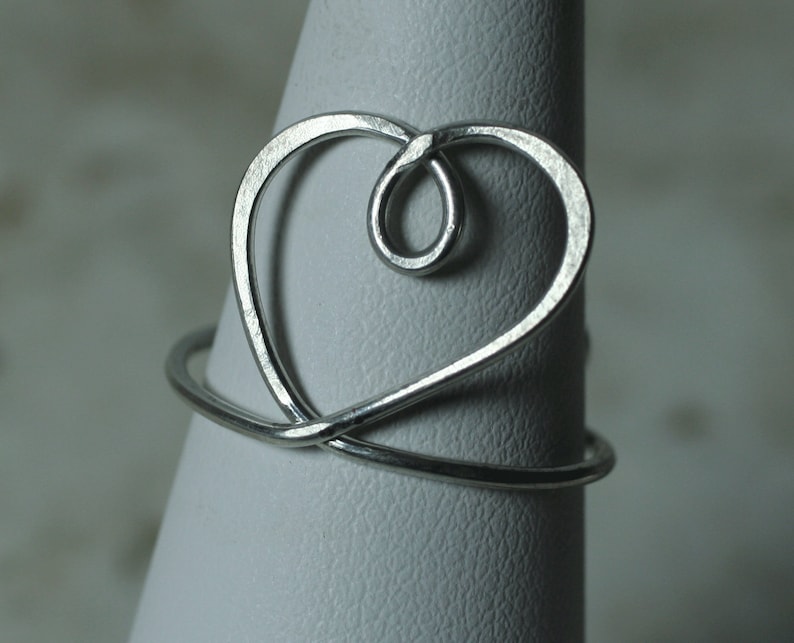 Handmade adjustable HEART finger ring R131 F select your color and quantity GT