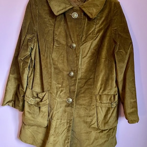 Vintage 1960’s-70’s Brown Velvety Corduroy Hippie Coat 42