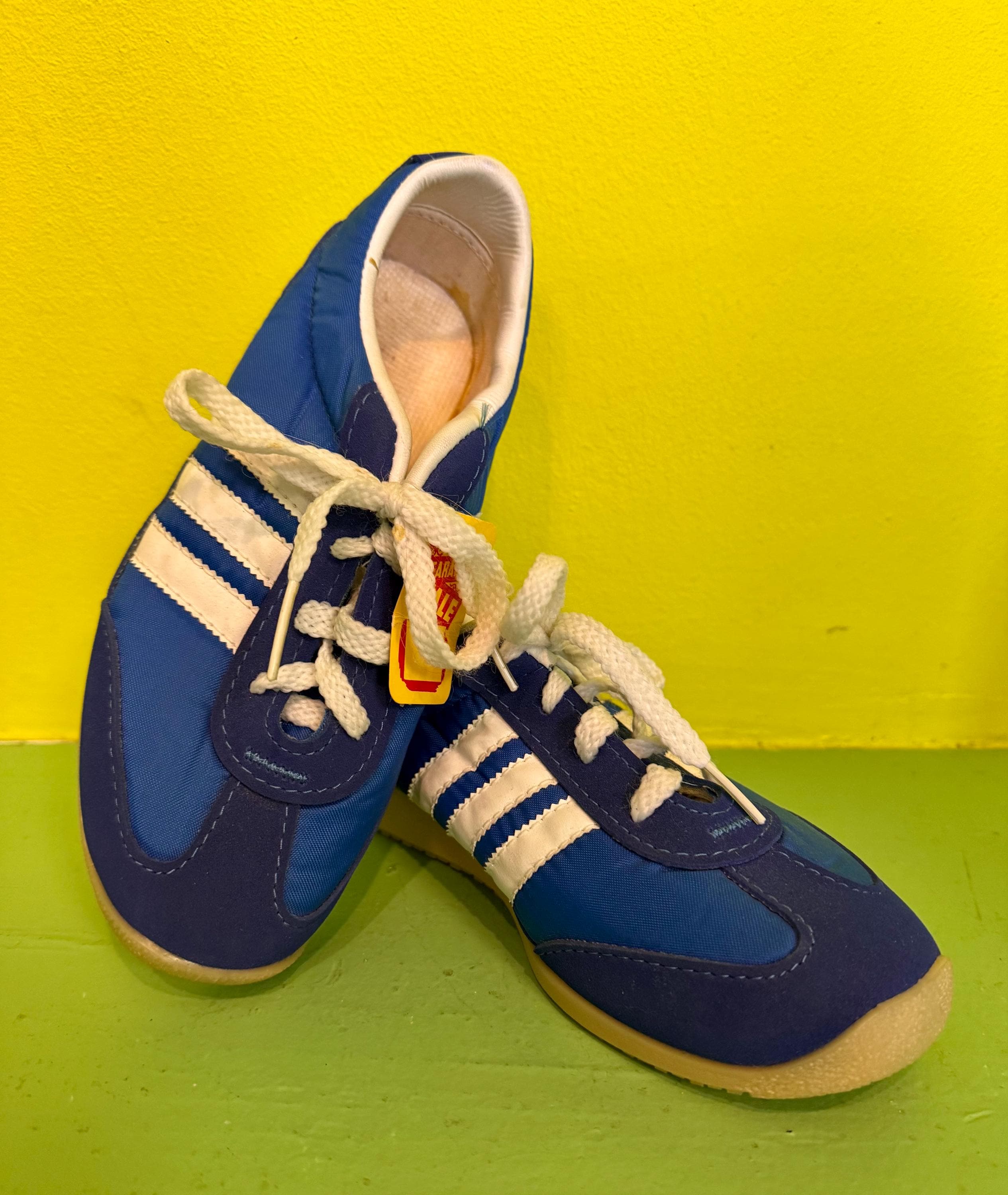 靴 80s service shoe by International Shoe C NOS 70s 80s Converse All Star Canvas and Turf Sports Shoes