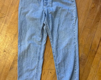 Vintage Wrangler Jeans 32 x 31 Denim Straight Leg Light Wash Elastic Waist