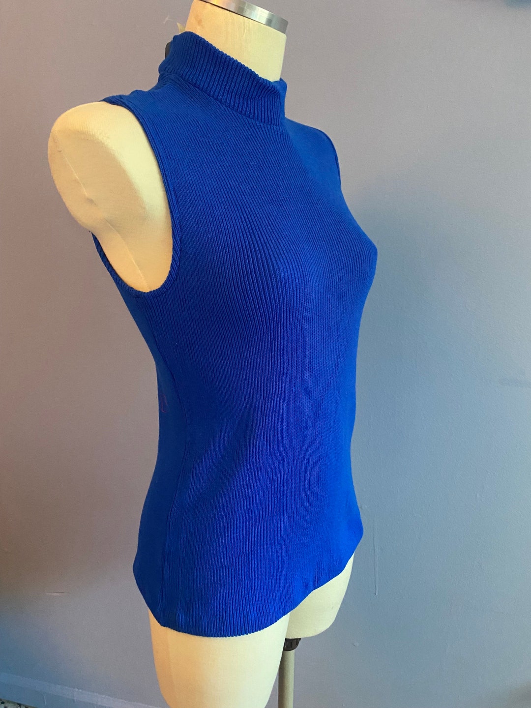 Vintage Sleeveless Turtleneck Knit (S/M)