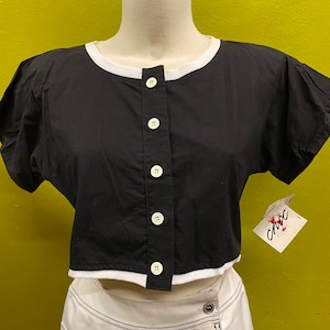 Vintage 1980’s CHIC  Crop Top Black White Button Medium
