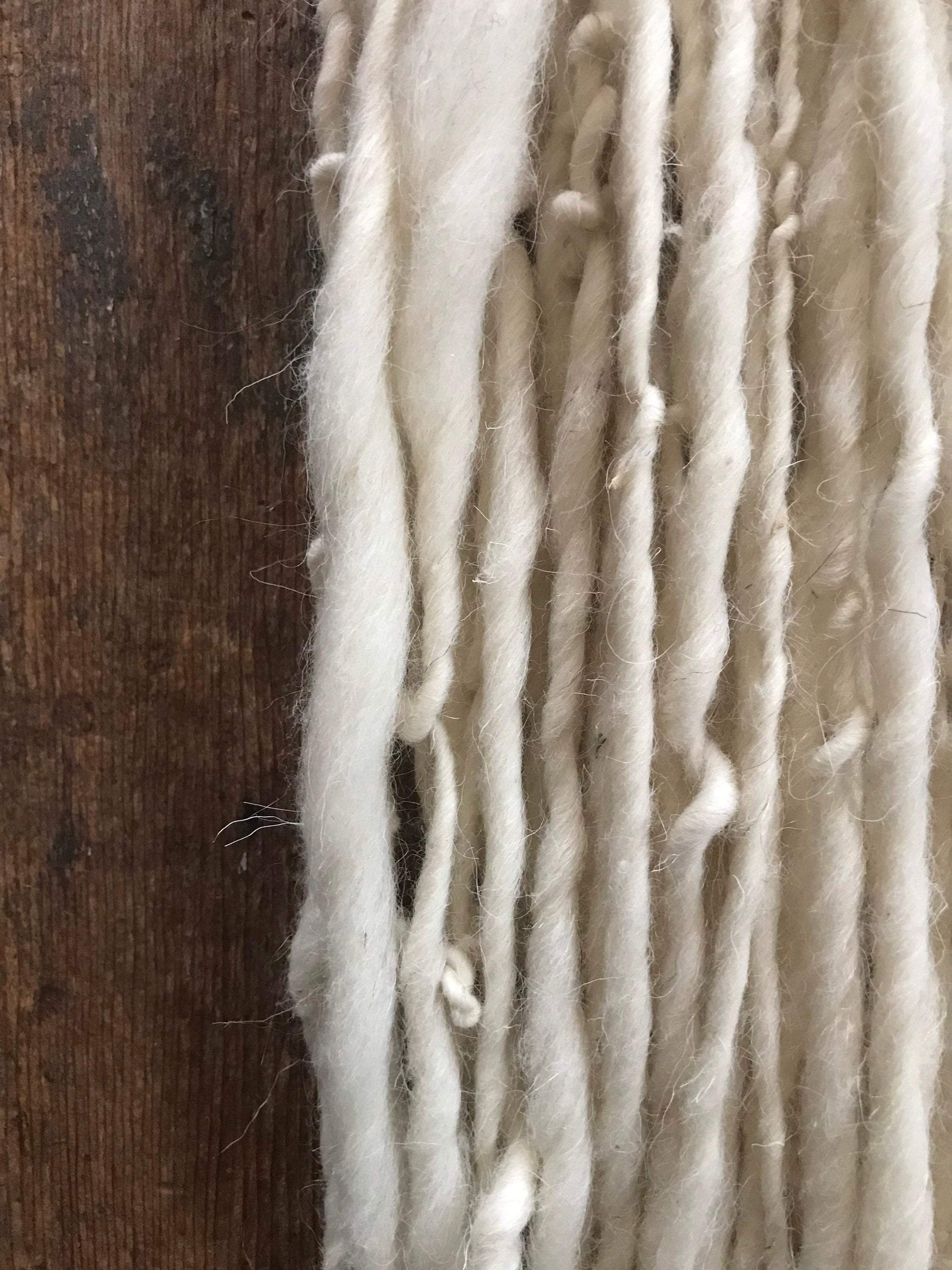 White handspun yarn, 50 yards - Thumbnail 2