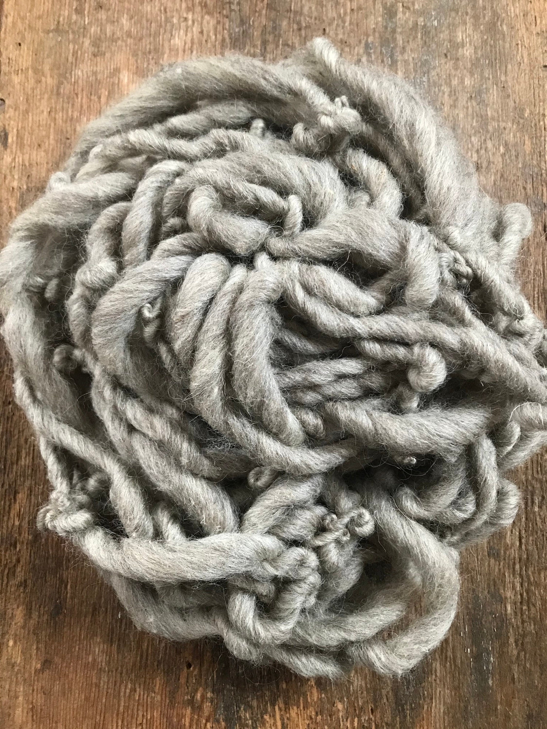 Fog - Natural grey handspun, 50 yards - Thumbnail 2