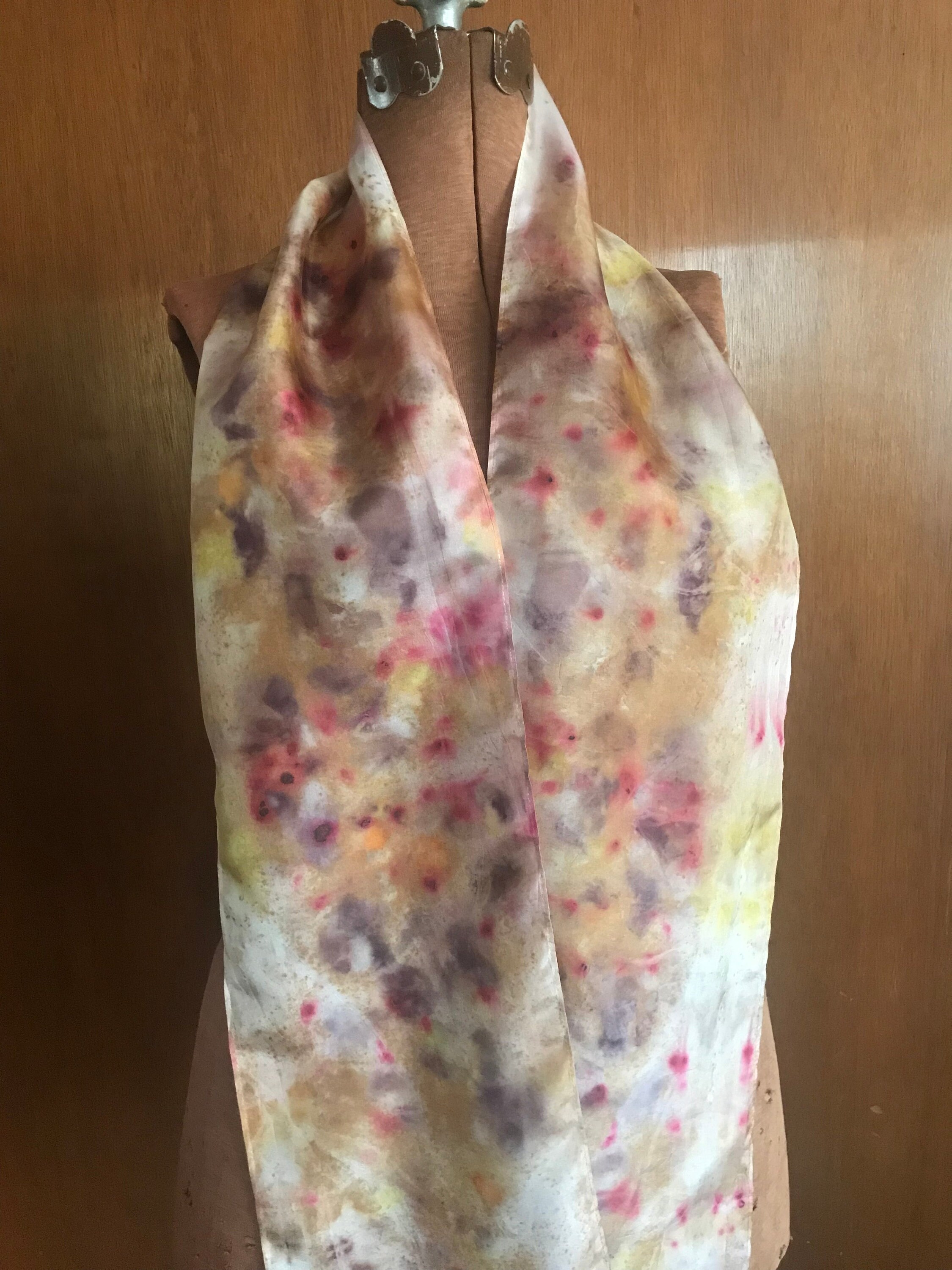 Dyed silks 