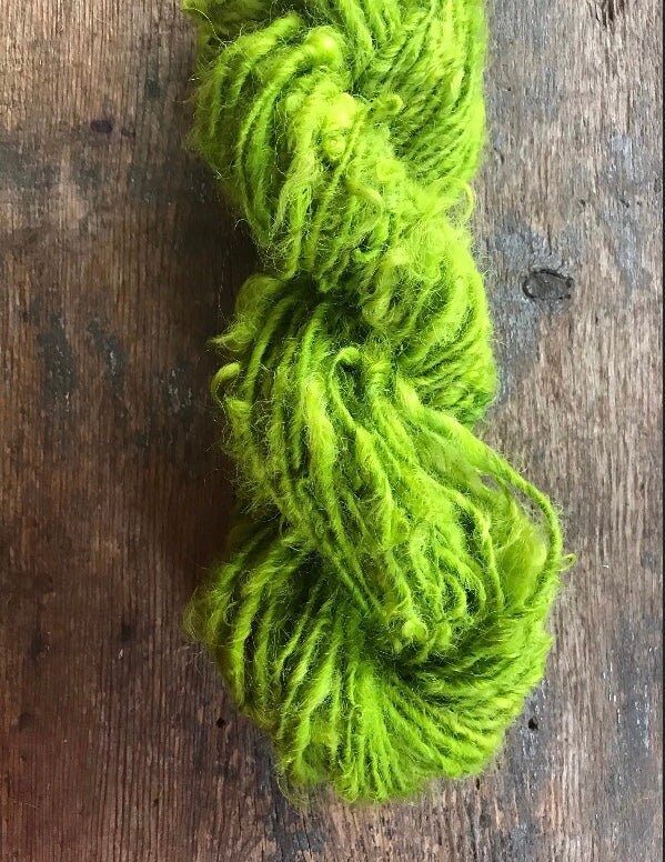 Chartreuse Lincoln wool locks yarn, 50 yards - Thumbnail 3