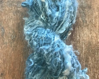 Indigo curls - handspun yarn, 20 yards