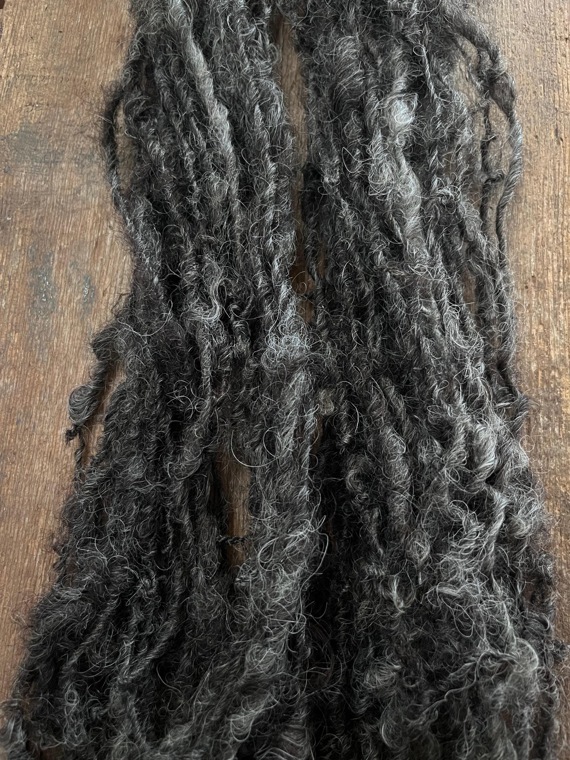 Charcoal grey Lincoln wool yarn, lockspun curly art yarn - Thumbnail 6