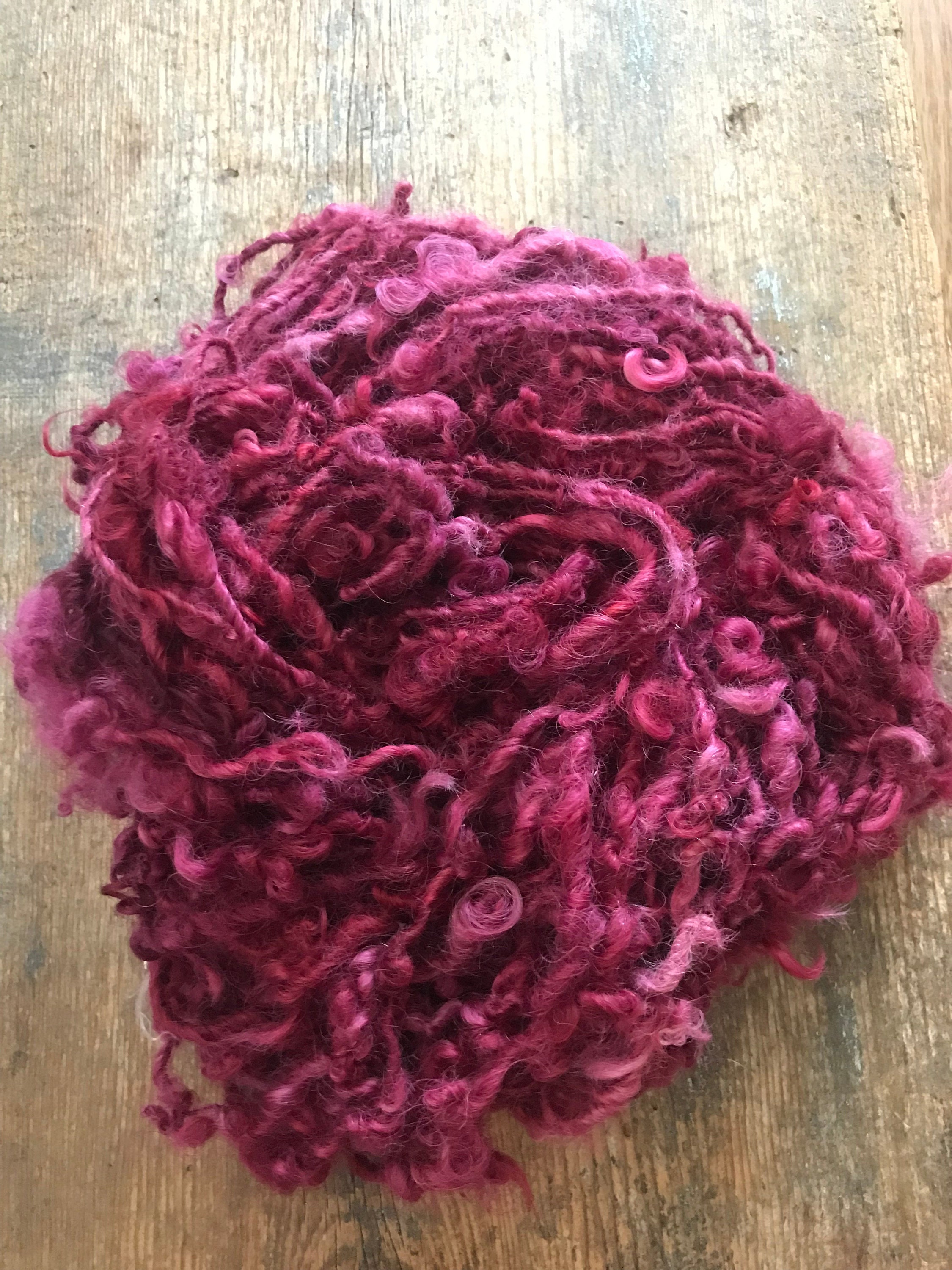 Merrily We Roll Along, burgundy curly 20 yards handspun yarn - Thumbnail 6