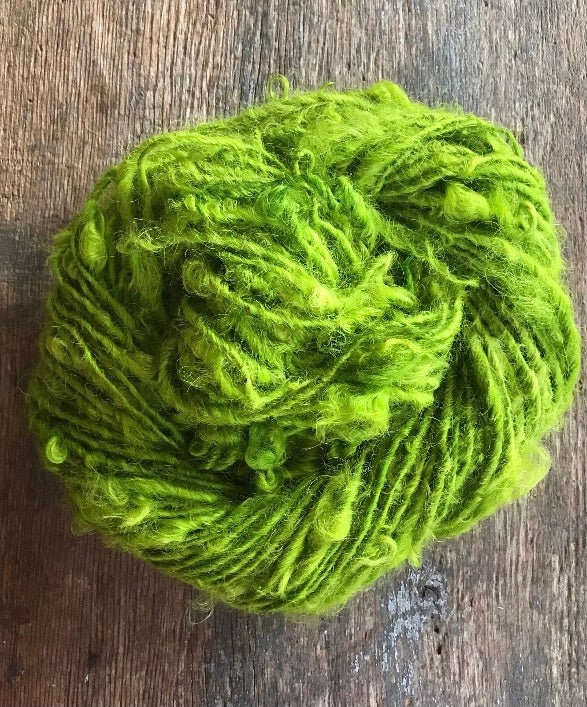 Chartreuse Lincoln wool locks yarn, 50 yards - Thumbnail 7