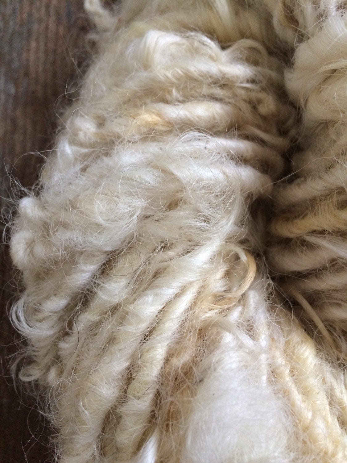 Creamy white Lincoln wool locks yarn, 20 yards - Thumbnail 3