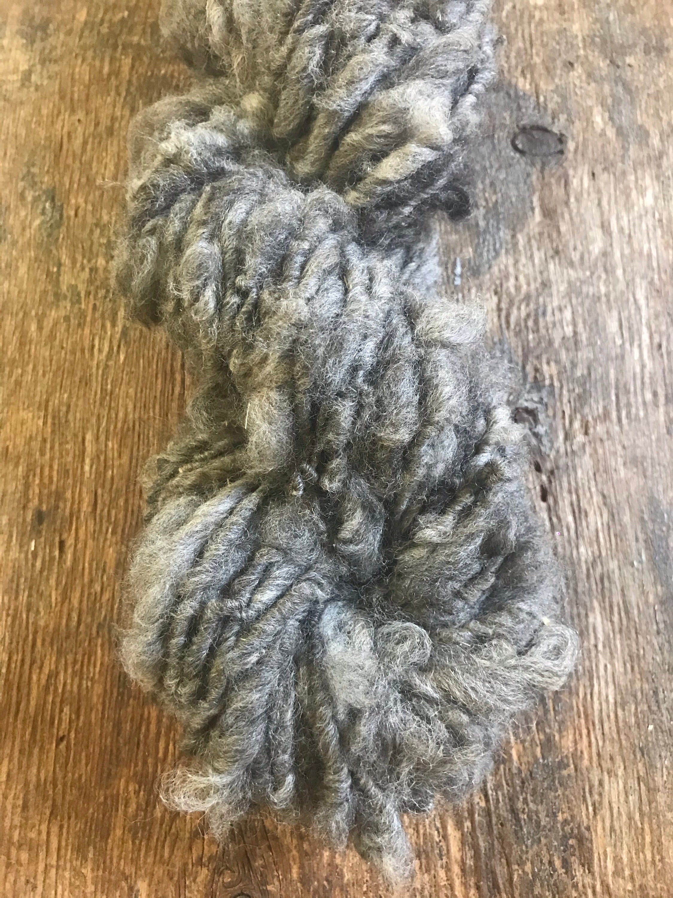Natural grey alpaca handspun yarn, 50 yards - Thumbnail 2