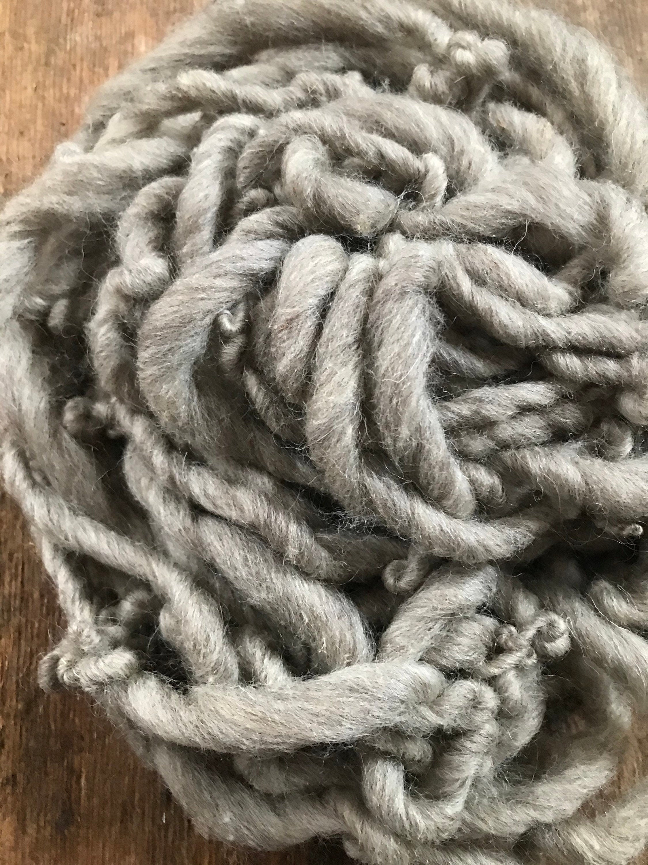 Fog - Natural grey handspun, 50 yards - Thumbnail 7